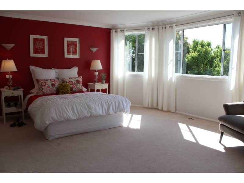 6 Honeysuckle Close, Bathurst NSW 2795