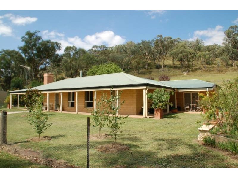 690 The Bridle Track, Bathurst NSW 2795