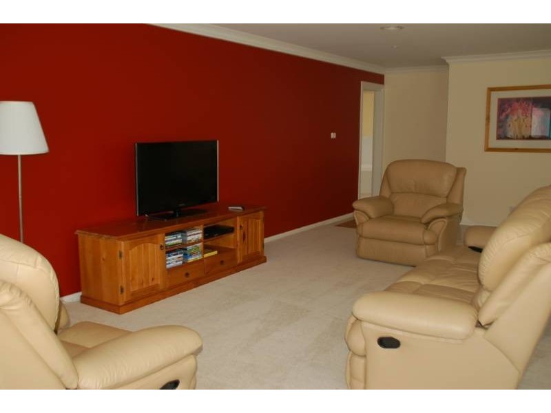 26 Carlyle Ave, Bathurst NSW 2795