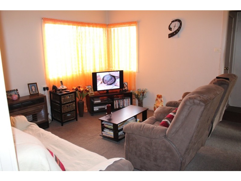 11 Owen Way, West Bathurst NSW 2795