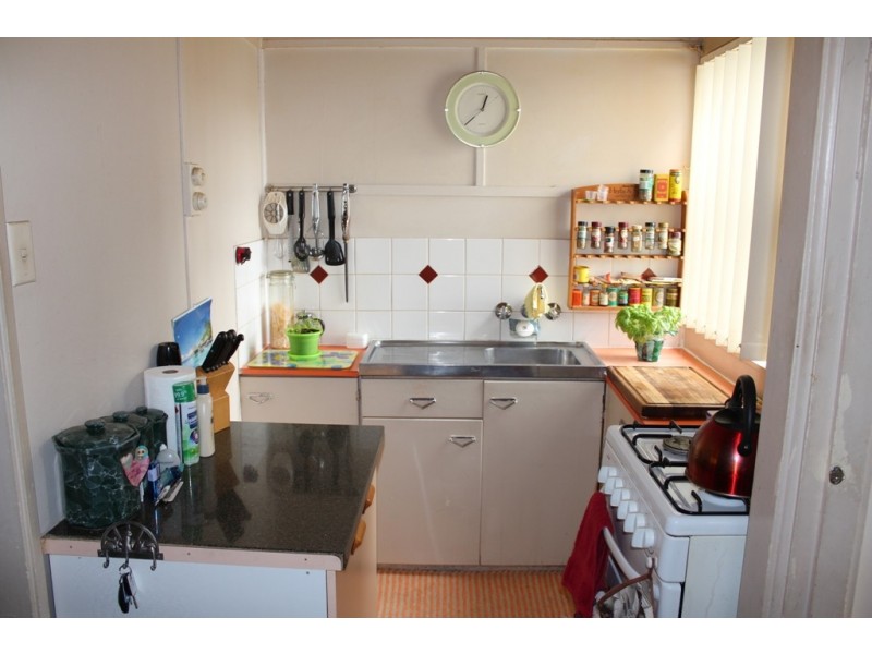 11 Owen Way, West Bathurst NSW 2795