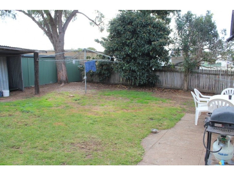 11 Owen Way, West Bathurst NSW 2795