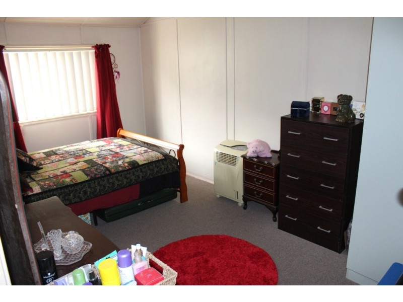 11 Owen Way, West Bathurst NSW 2795