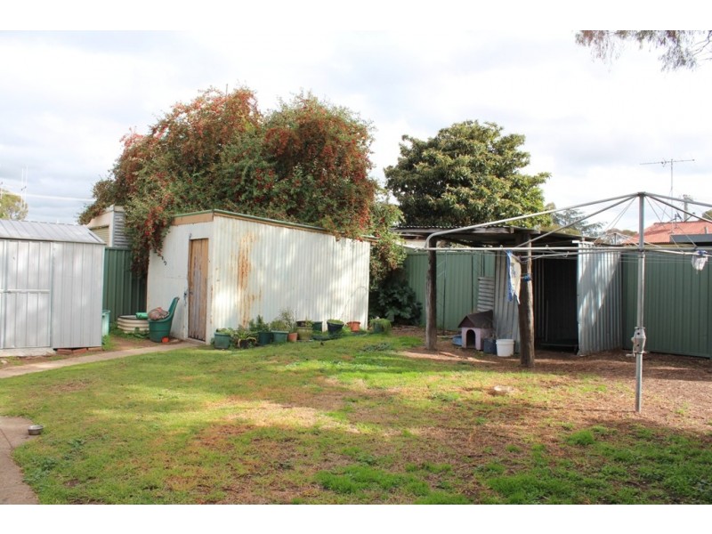 11 Owen Way, West Bathurst NSW 2795