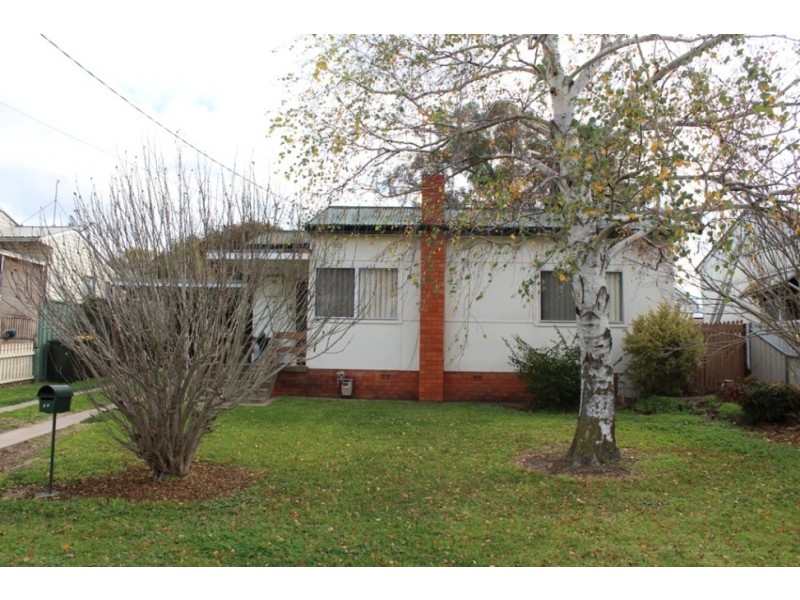 11 Owen Way, West Bathurst NSW 2795