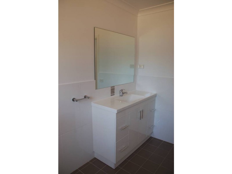 1 She Oak Close, Bathurst NSW 2795