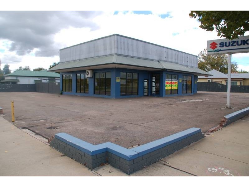 113  Durham Street, Bathurst NSW 2795