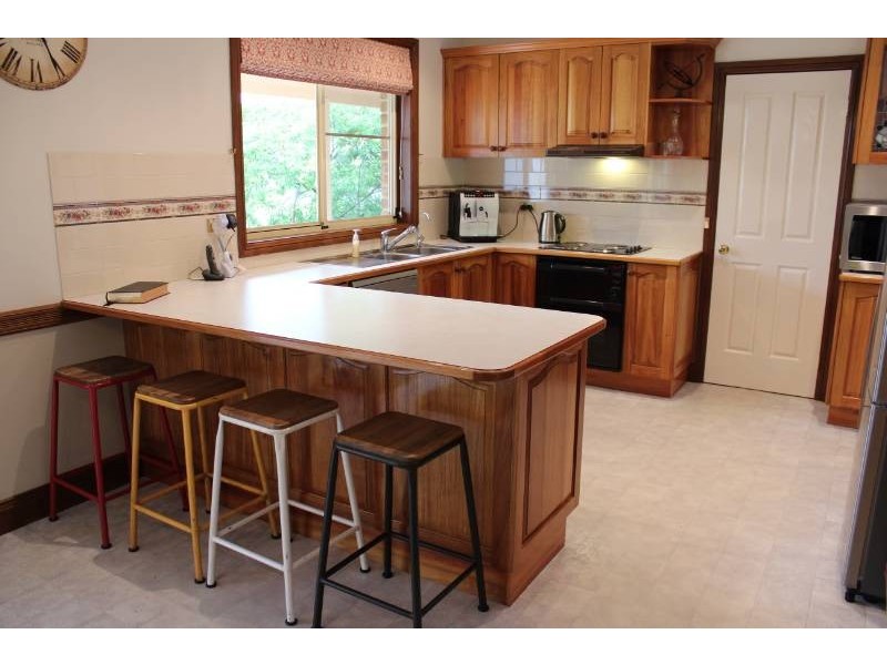 5 Finley Close, Bathurst NSW 2795