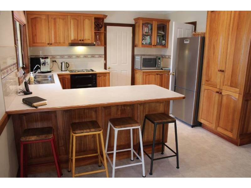 5 Finley Close, Bathurst NSW 2795