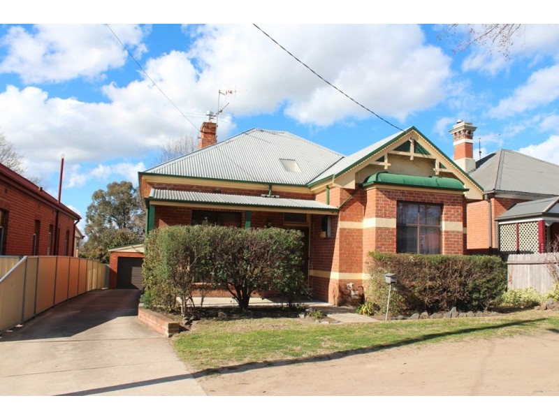 159 Durham Street, Bathurst NSW 2795