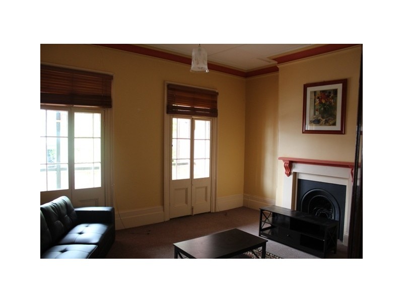 62 Bentinck Street, Bathurst NSW 2795