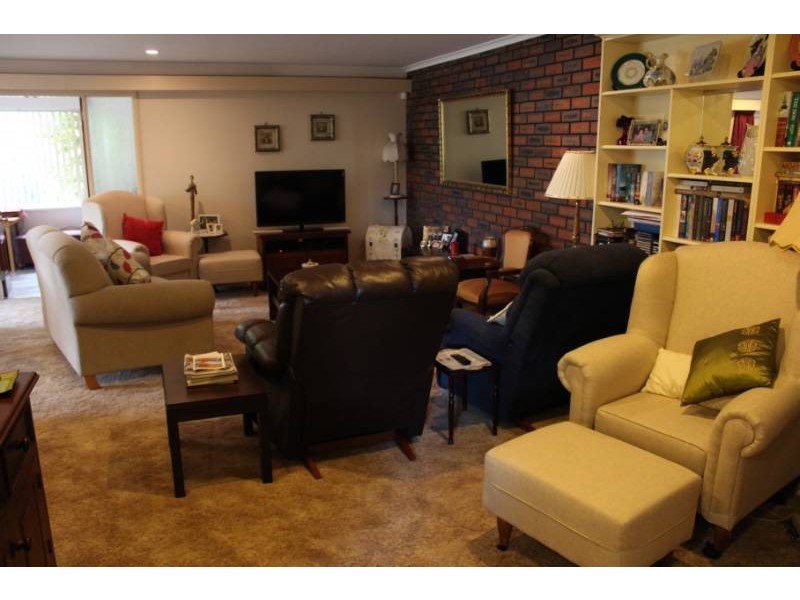 19 Dunrossil Crescent, Bathurst NSW 2795