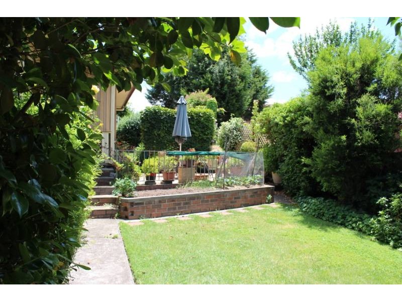 19 Dunrossil Crescent, Bathurst NSW 2795