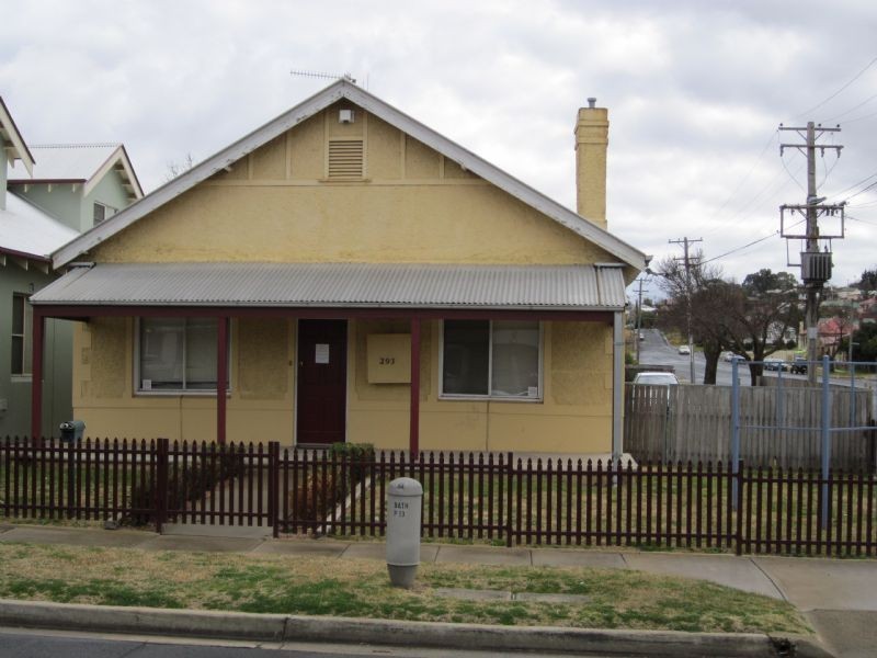 293 Stewart Street, Bathurst NSW 2795