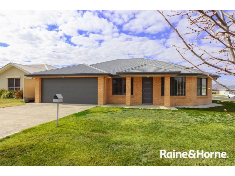 1 Cox Lane, Eglinton NSW 2795