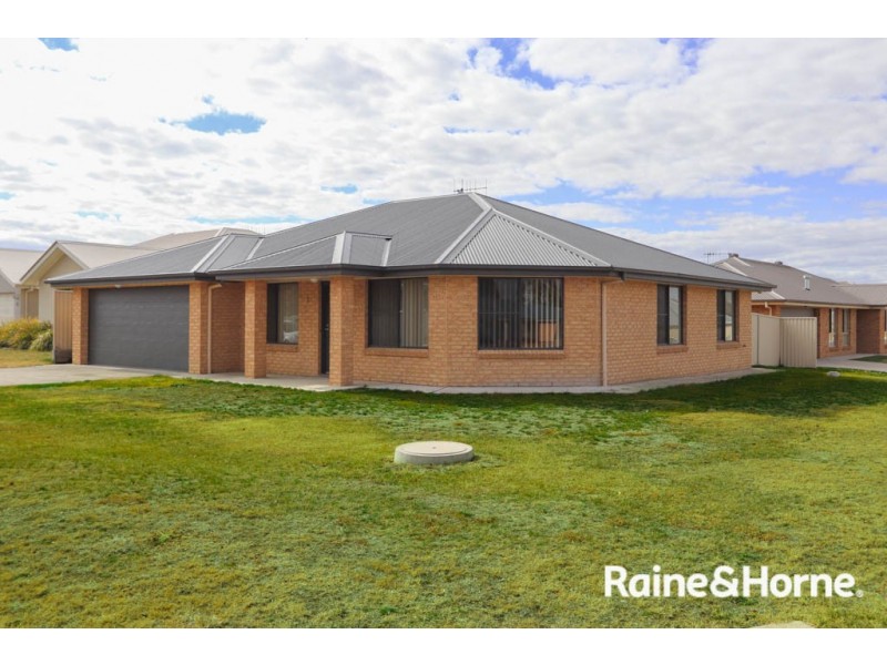 1 Cox Lane, Eglinton NSW 2795