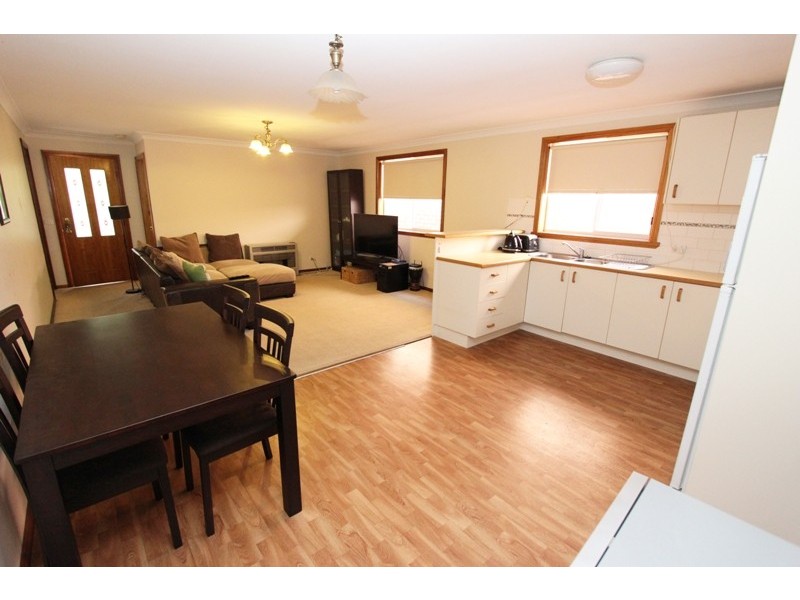 3/6A Prince Edward Street, Bathurst NSW 2795