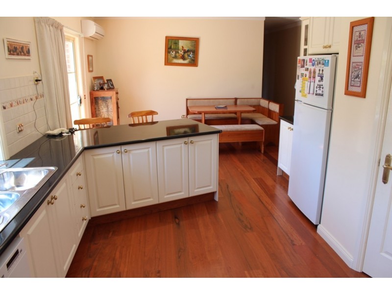 173 Peregrine Road, Bathurst NSW 2795