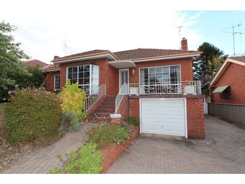 91 Mitre Street, Bathurst NSW 2795