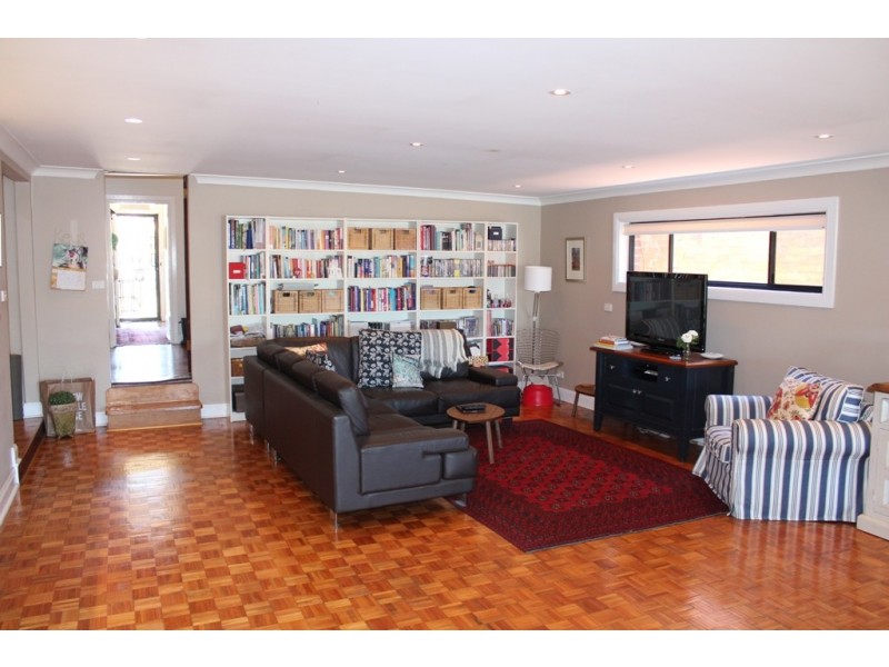 134 Seymour Street, Bathurst NSW 2795