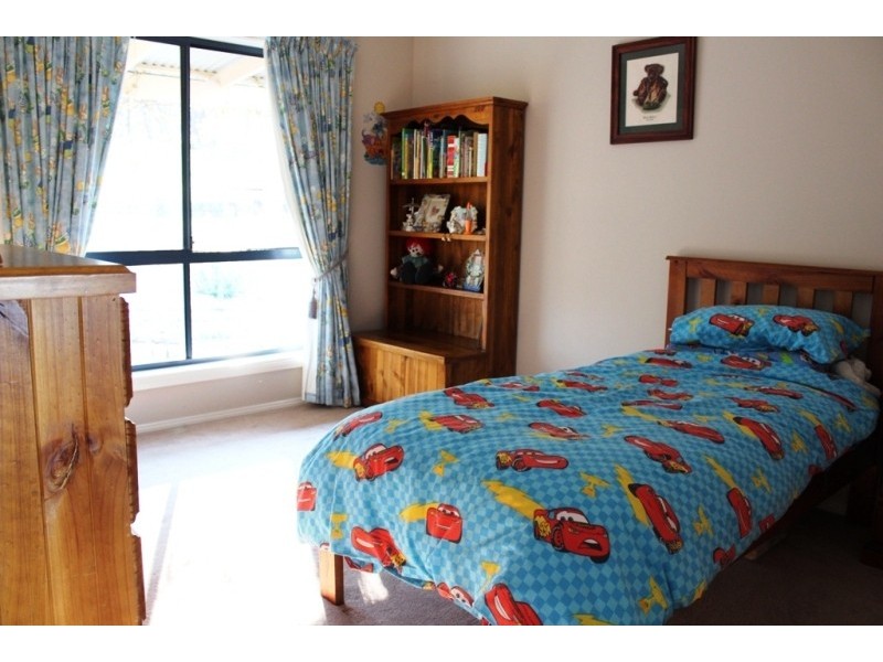 210 James White Drive, Bathurst NSW 2795