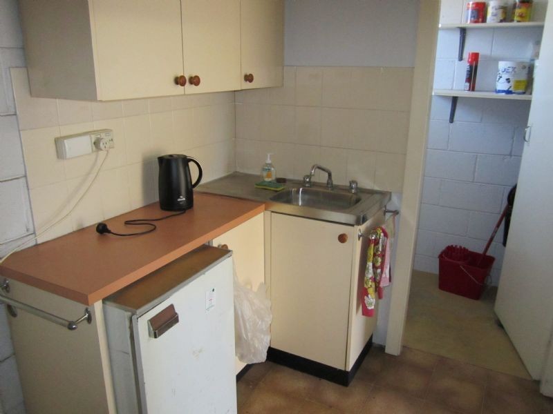 16a Vale Road, Bathurst NSW 2795