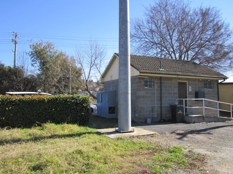 16a Vale Road, Bathurst NSW 2795