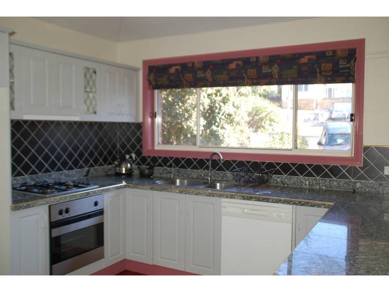 262 Peel Street, Bathurst NSW 2795