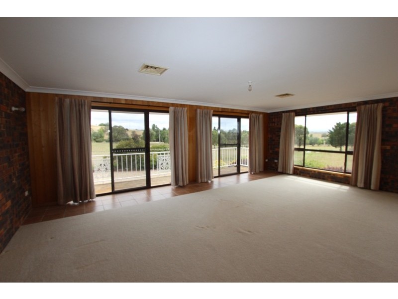 34 Woodside Drive, Mount Rankin NSW 2795