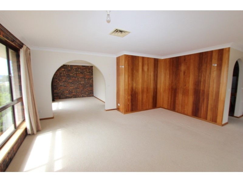 34 Woodside Drive, Mount Rankin NSW 2795