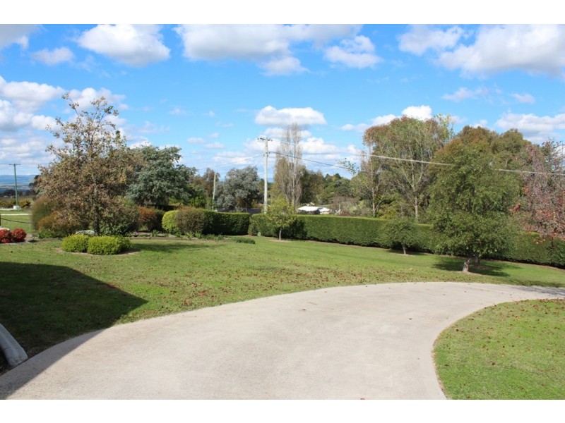 4a Delaware Crescent, Robin Hill NSW 2795