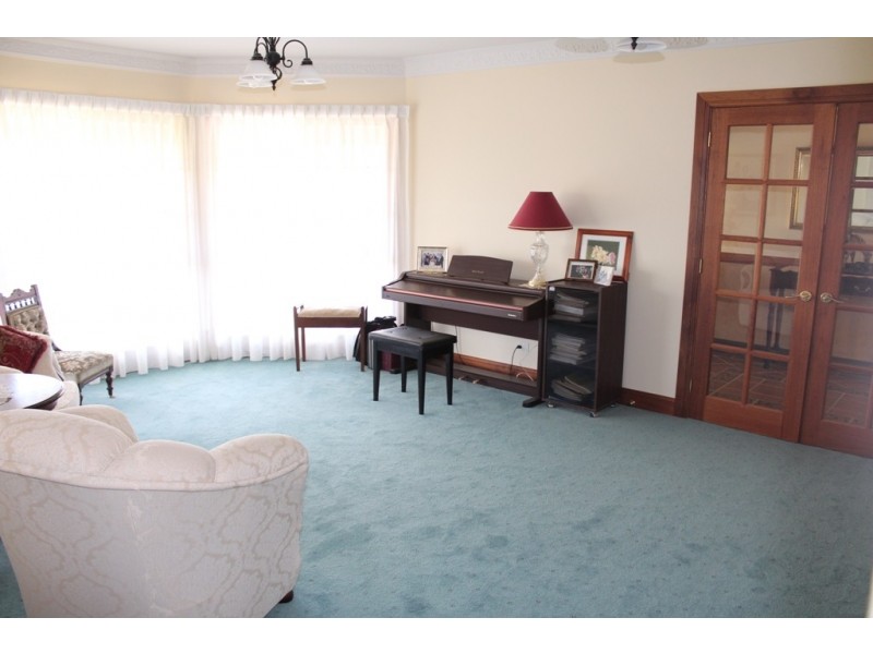 4a Delaware Crescent, Robin Hill NSW 2795