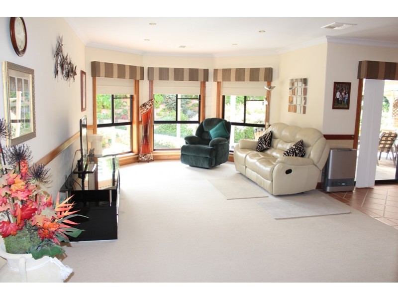 4a Delaware Crescent, Robin Hill NSW 2795