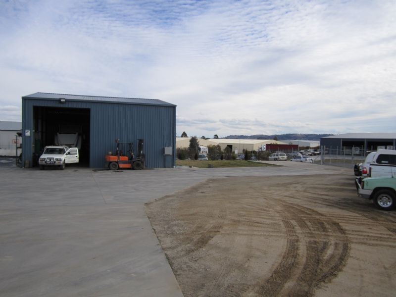 4 Michigan Road, Bathurst NSW 2795