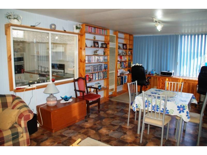 32 Stewart Street, Bathurst NSW 2795