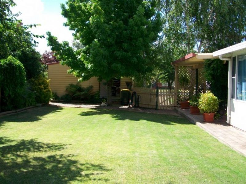 32 Stewart Street, Bathurst NSW 2795