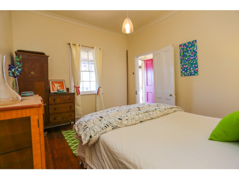 324 Howick Street, Bathurst NSW 2795