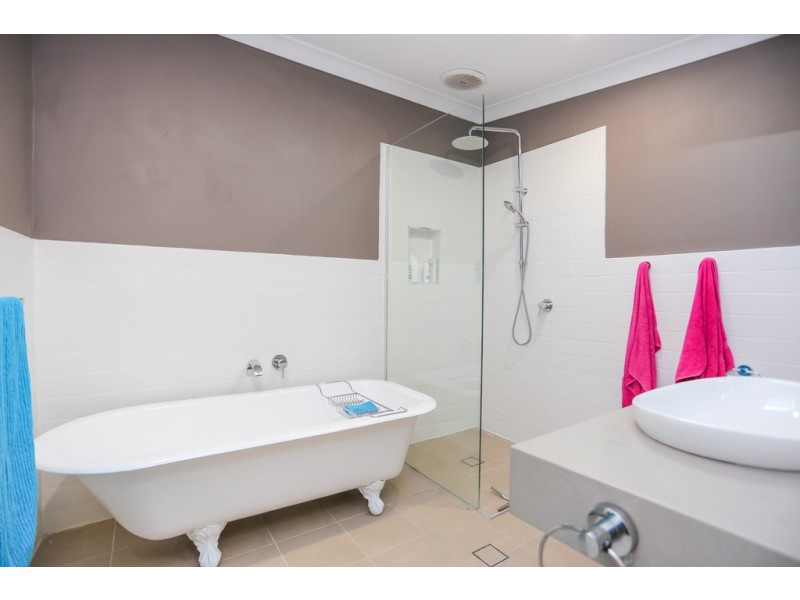 324 Howick Street, Bathurst NSW 2795