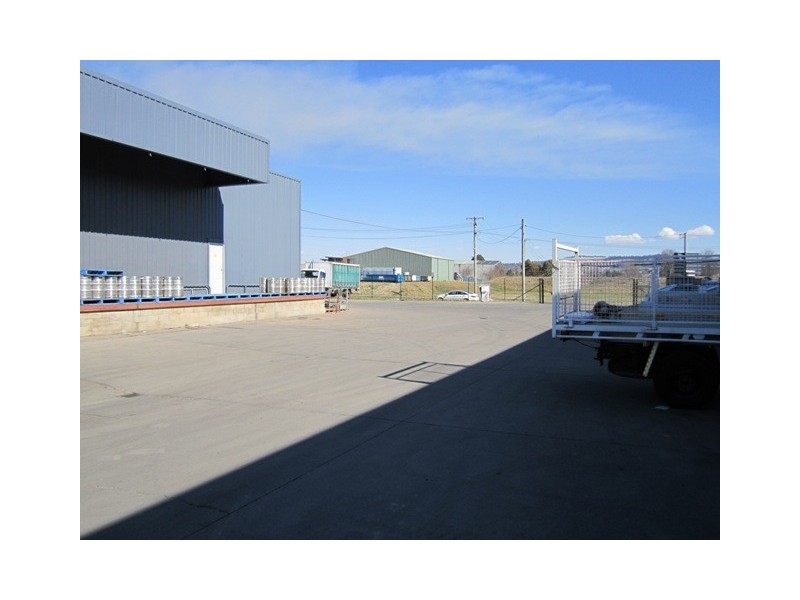 2/45 Upfold Street, Bathurst NSW 2795