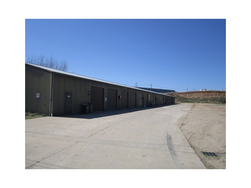Shed 9 52 Lee Street, Kelso, Bathurst NSW 2795