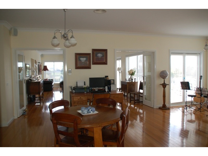 87 Blue Ridge Drive, Bathurst NSW 2795