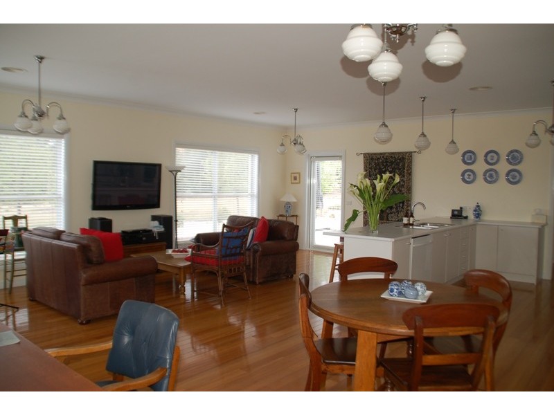 87 Blue Ridge Drive, Bathurst NSW 2795