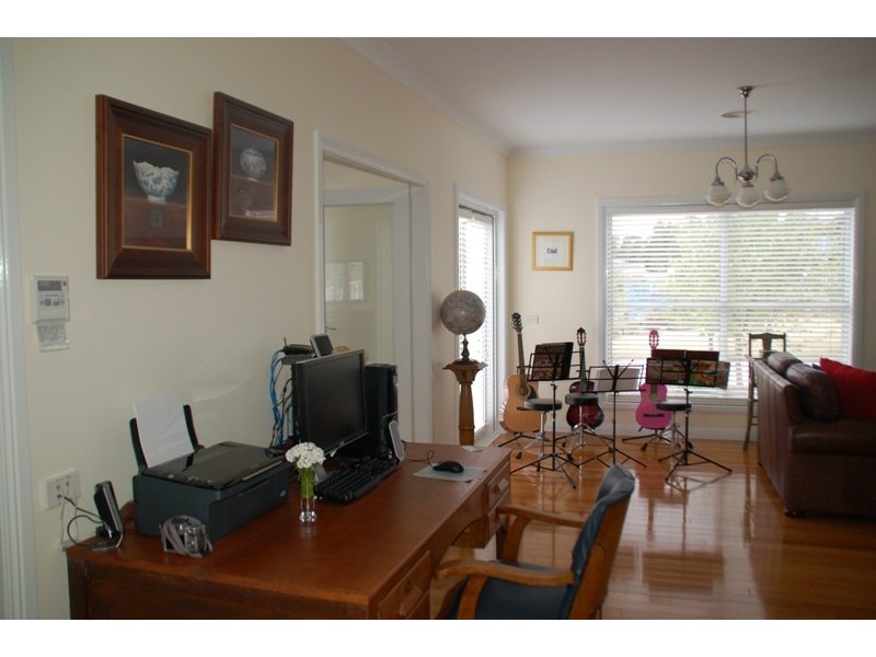 87 Blue Ridge Drive, Bathurst NSW 2795