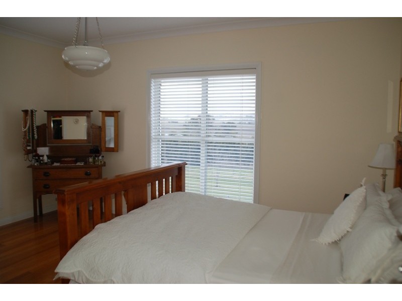 87 Blue Ridge Drive, Bathurst NSW 2795