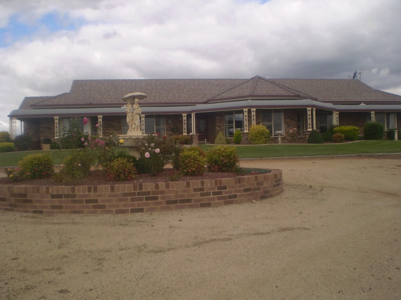 366a Laffing Waters Lane, Bathurst NSW 2795