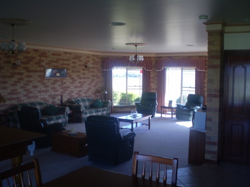 366a Laffing Waters Lane, Bathurst NSW 2795