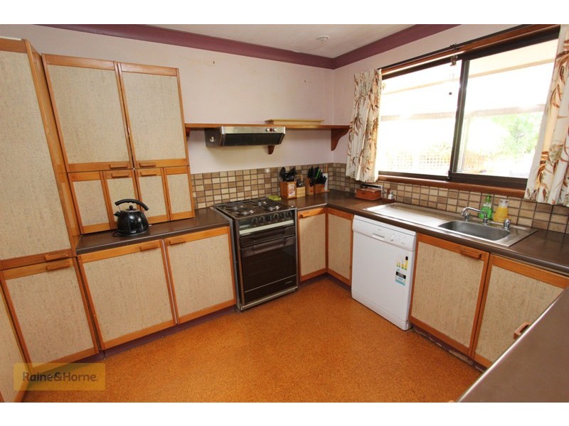 17 Napier Street, Windradyne NSW 2795