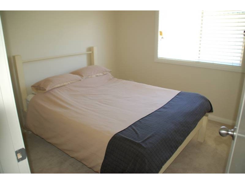 75 Freeman Circuit, Bathurst NSW 2795