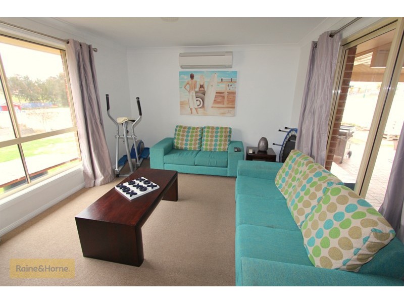 16 Jarrah Court, Kelso NSW 2795