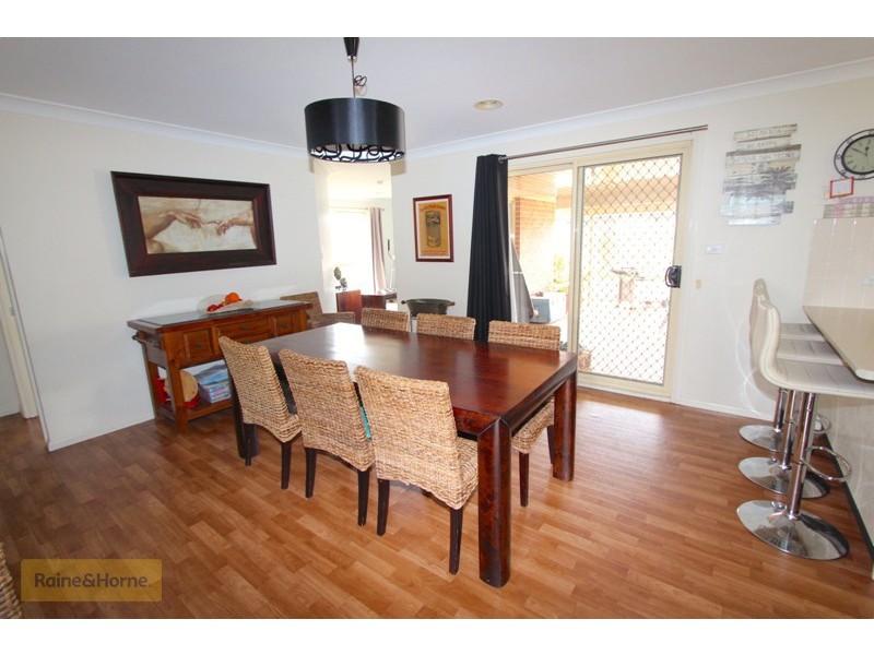 16 Jarrah Court, Kelso NSW 2795